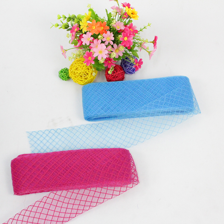 彈力網(wǎng)布 8cm格子棉線馬尾馬毛彈性網(wǎng)紗頭飾織帶的多功能魅力